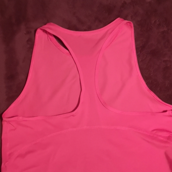 Dri-fit Nike Neon Pink tank - Picture 4 of 4